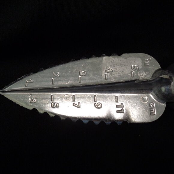 Garden Weasel Multi-blade planter/digger heavy duty nonslip grip - Picture 6 of 6